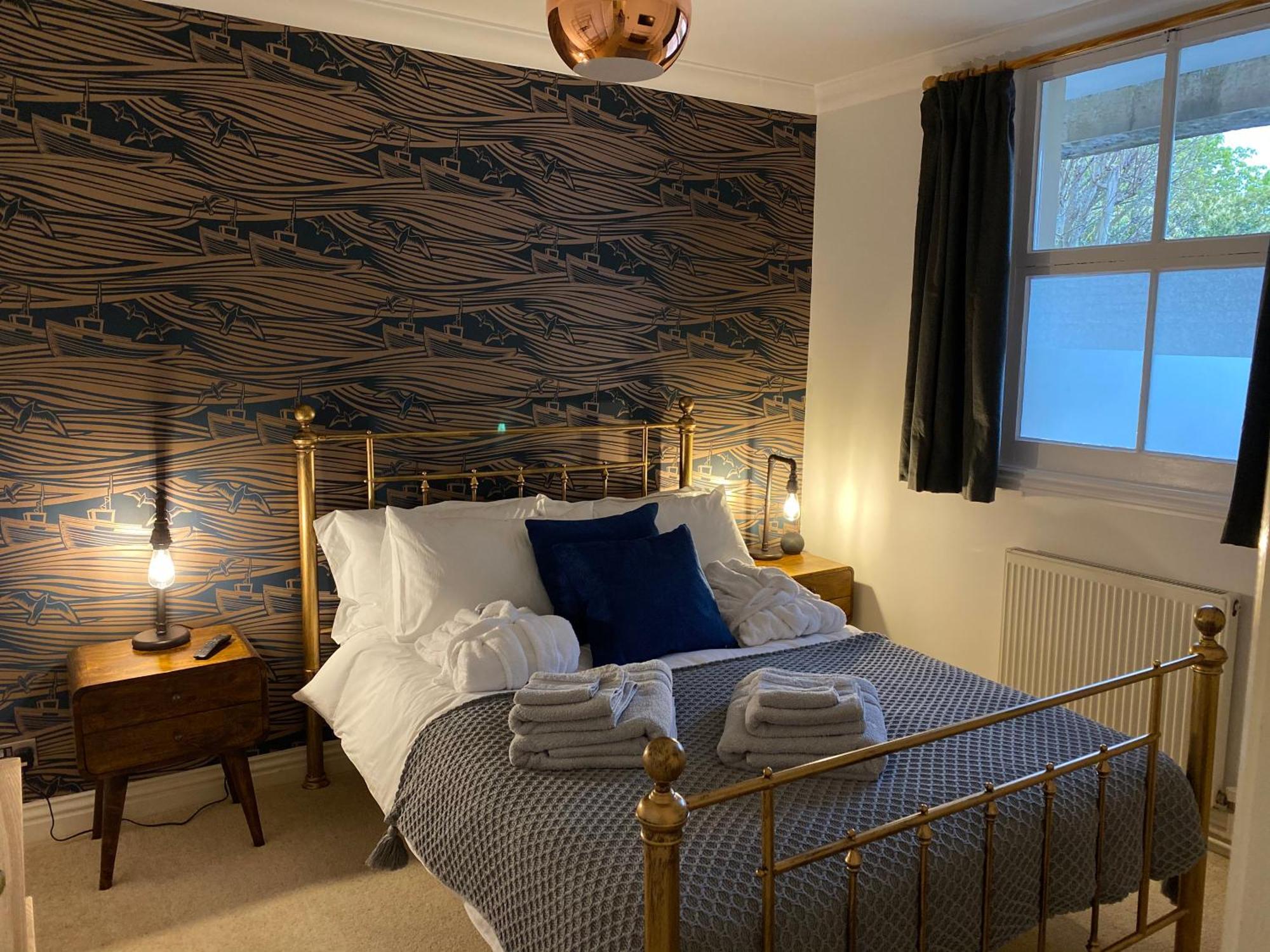 Spacious Luxury Flat In Swanage, Close To Beach With Parking Exterior photo